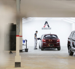 ศูนย์รถยนต์มิตซูบิชิ